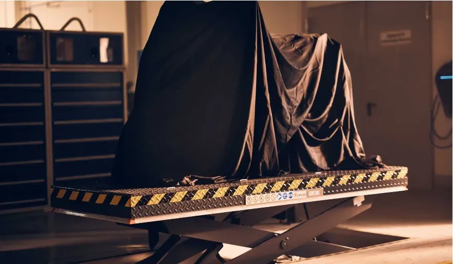 BMW Motorrad presenta la nueva M 1000 XR